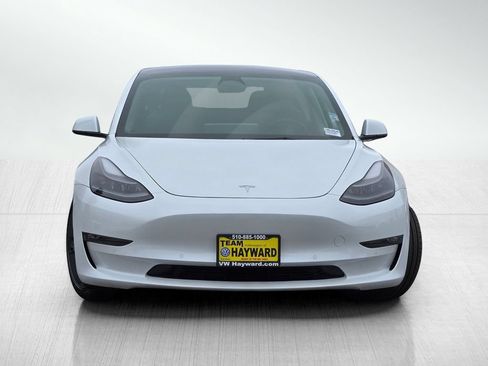 Used 2022 Tesla Model 3 Long Range AWD/4WD image 3