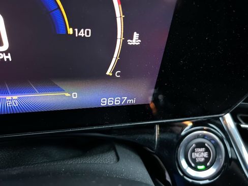 Used 2024 Chevrolet Trax RS w/ Sunroof Package FWD image 16
