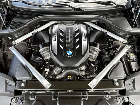 Used 2021 BMW X7 M50i AWD/4WD image 18