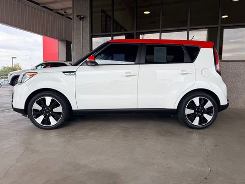 Used 2016 Kia Soul + w/ Designer's Package image 27