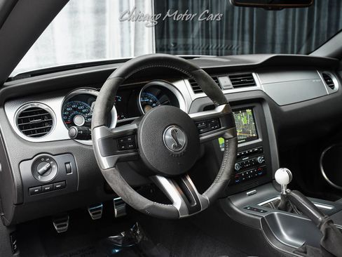 Used 2010 Ford Mustang Shelby GT500 image 8