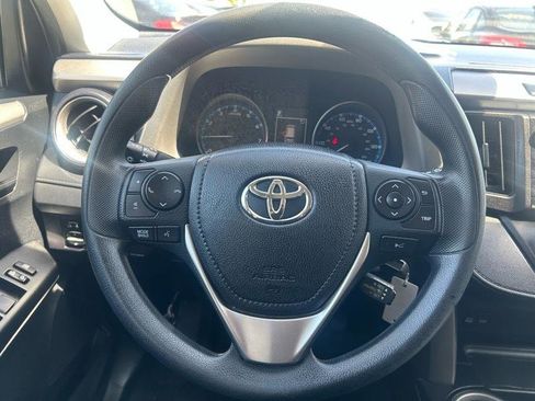 Used 2017 Toyota RAV4 LE w/ Carpet Mat Package image 10