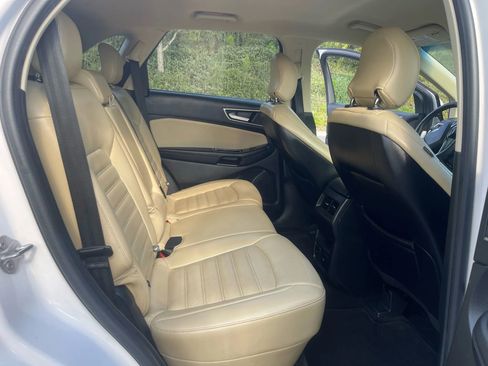 Used 2018 Ford Edge SEL w/ Equipment Group 201A image 18