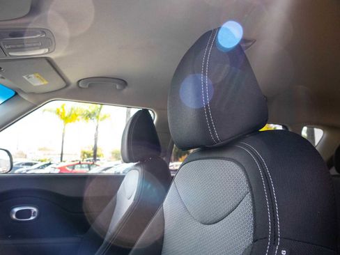 Used 2017 Kia Soul + w/ Designer's Package image 17