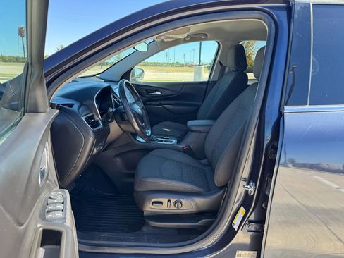 Used 2018 Chevrolet Equinox LT FWD image 21