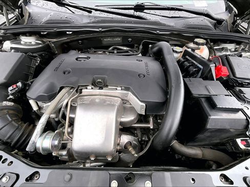 Used 2018 Buick Regal Essence image 31