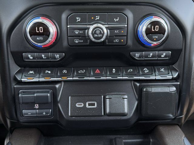 Used 2021 GMC Sierra 1500 Denali w/ Denali Ultimate Package AWD/4WD image 19