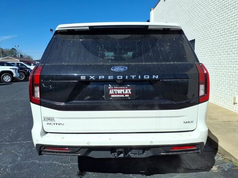 Used 2025 Ford Expedition Max Active image 4