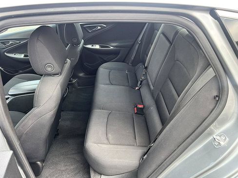 Used 2025 Chevrolet Malibu LT FWD image 14