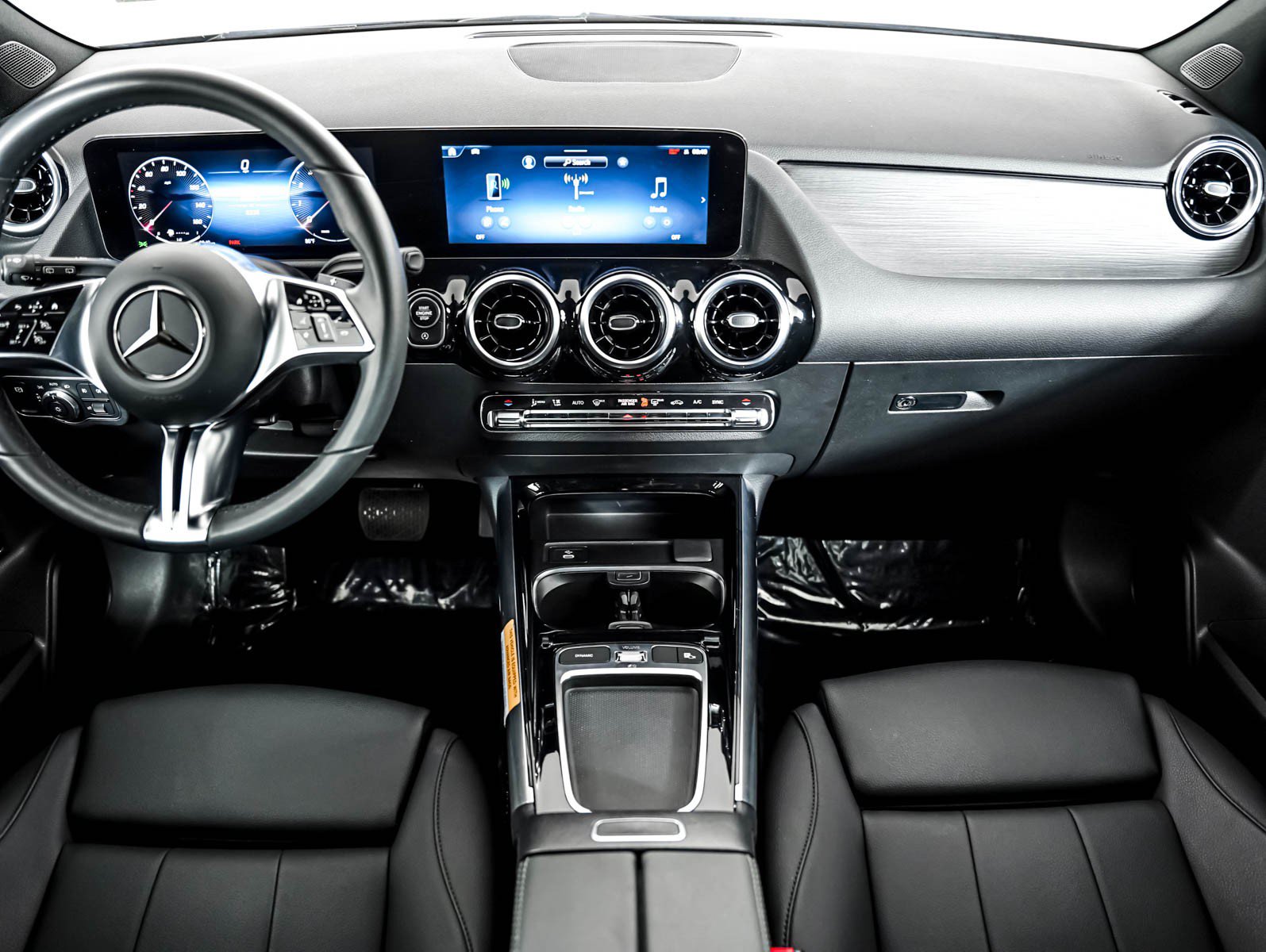 Certified 2026 Mercedes-Benz GLA 250 image 9