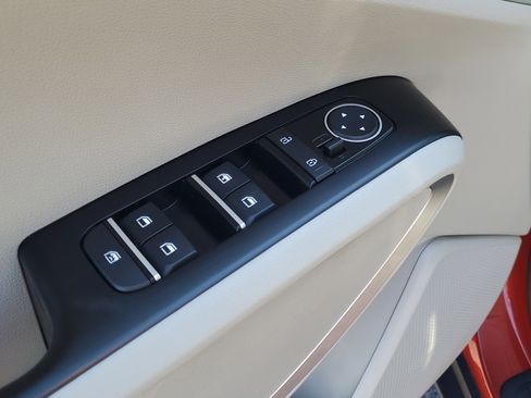 Used 2022 Kia Soul LX w/ Technology Package image 19