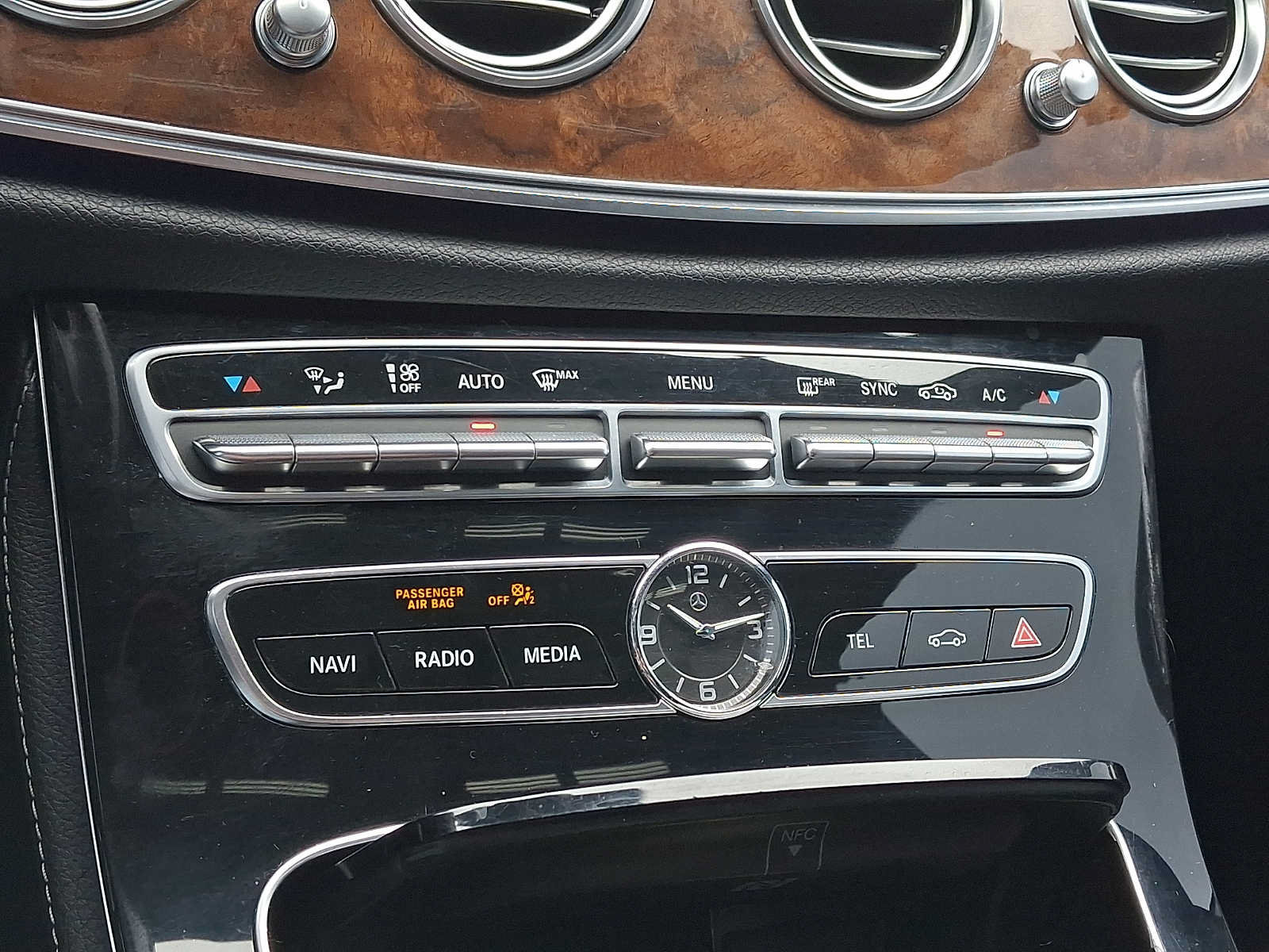 Used 2017 Mercedes-Benz E 300 4MATIC image 15