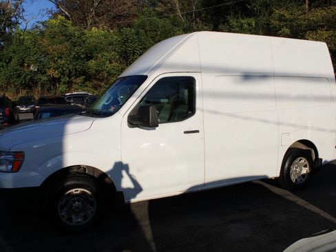 Used 2013 Nissan NV 2500 S w/ Side Curtain Airbag Pkg image 9
