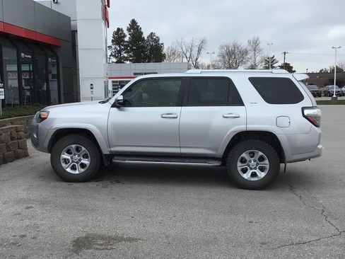 Used 2018 Toyota 4Runner SR5 Premium image 1