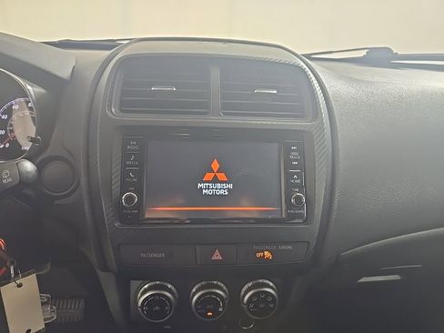 Used 2021 Mitsubishi Outlander Sport ES image 8