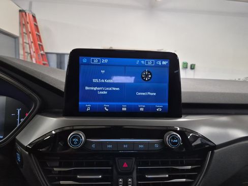 Used 2025 Ford Escape Active AWD/4WD image 31