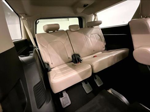 Used 2024 Ford Expedition Max Limited image 32