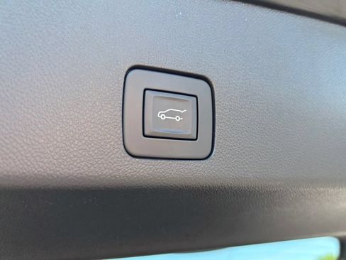 Used 2024 Buick Encore GX Avenir w/ Avenir Technology Package FWD image 22