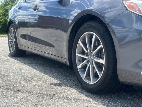 Used 2019 Acura TLX w/ Technology Package FWD image 9