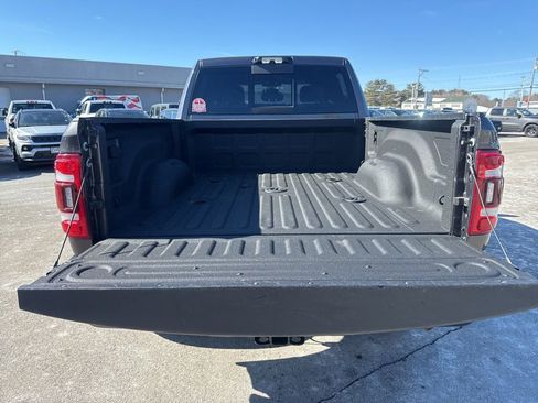 Used 2024 RAM 2500 Tradesman w/ Snow Chief Group image 25