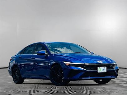 Used 2025 Hyundai Elantra Limited