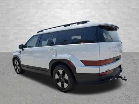 Used 2024 Hyundai Santa Fe SEL FWD image 4