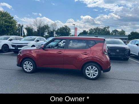 Used 2023 Kia Soul LX FWD image 8
