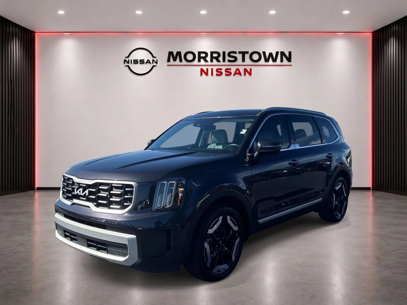 Used 2025 Kia Telluride S FWD image 7