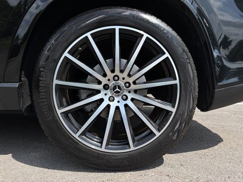 Used 2025 Mercedes-Benz GLS 450 4MATIC w/ AMG Line Exterior image 56