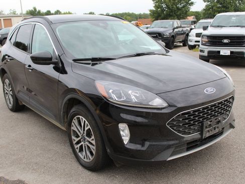 Used 2021 Ford Escape SEL w/ Technology Package AWD/4WD image 8