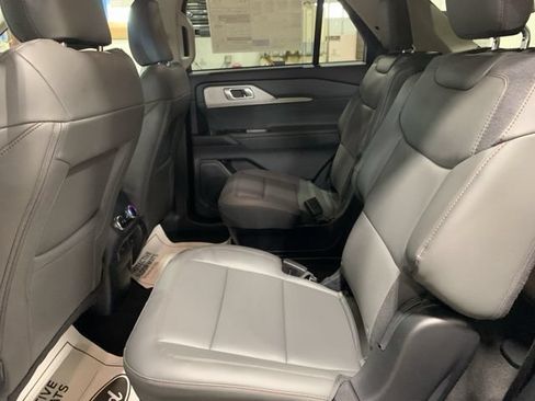 New 2026 Ford Explorer Active AWD/4WD image 12