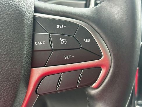 Used 2021 Jeep Grand Cherokee Laredo X AWD/4WD image 18