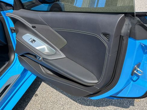 Used 2023 Chevrolet Corvette Stingray Coupe w/ Z51 Performance Package RWD image 19
