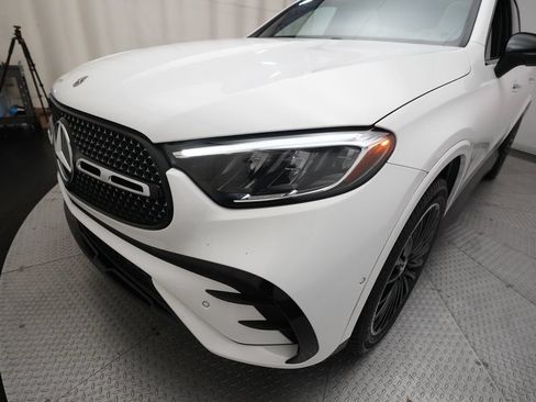 Used 2025 Mercedes-Benz GLC 300 4MATIC image 23