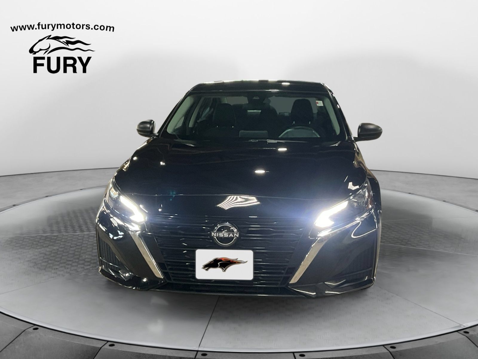 Used 2025 Nissan Altima 2.5 SV FWD image 9