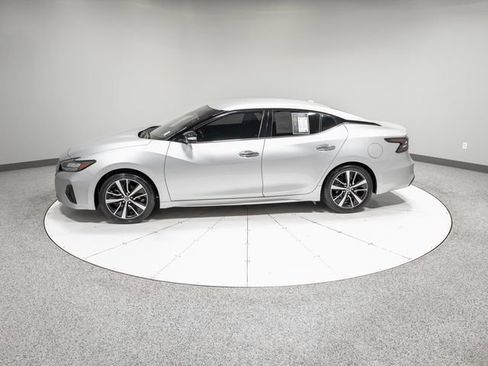 Used 2022 Nissan Maxima SV w/ Floor Mat Group FWD image 35