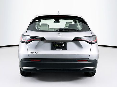 Used 2023 Honda HR-V LX image 7