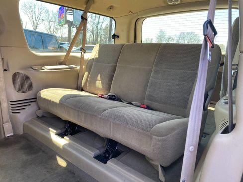 Used 2002 Ford Excursion XLT image 24