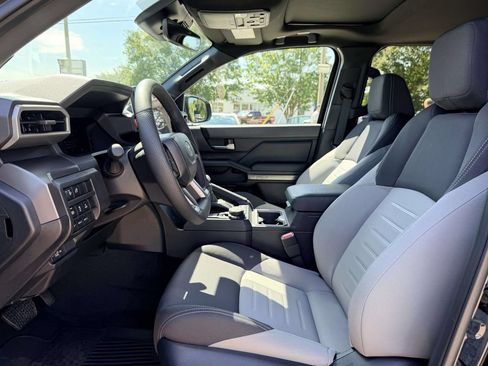 Certified 2026 Toyota Tacoma TRD Off-Road w/ TRD Off Road Upgrade Package AWD/4WD image 19