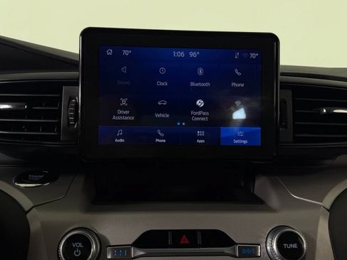 Used 2023 Ford Explorer XLT AWD/4WD image 20