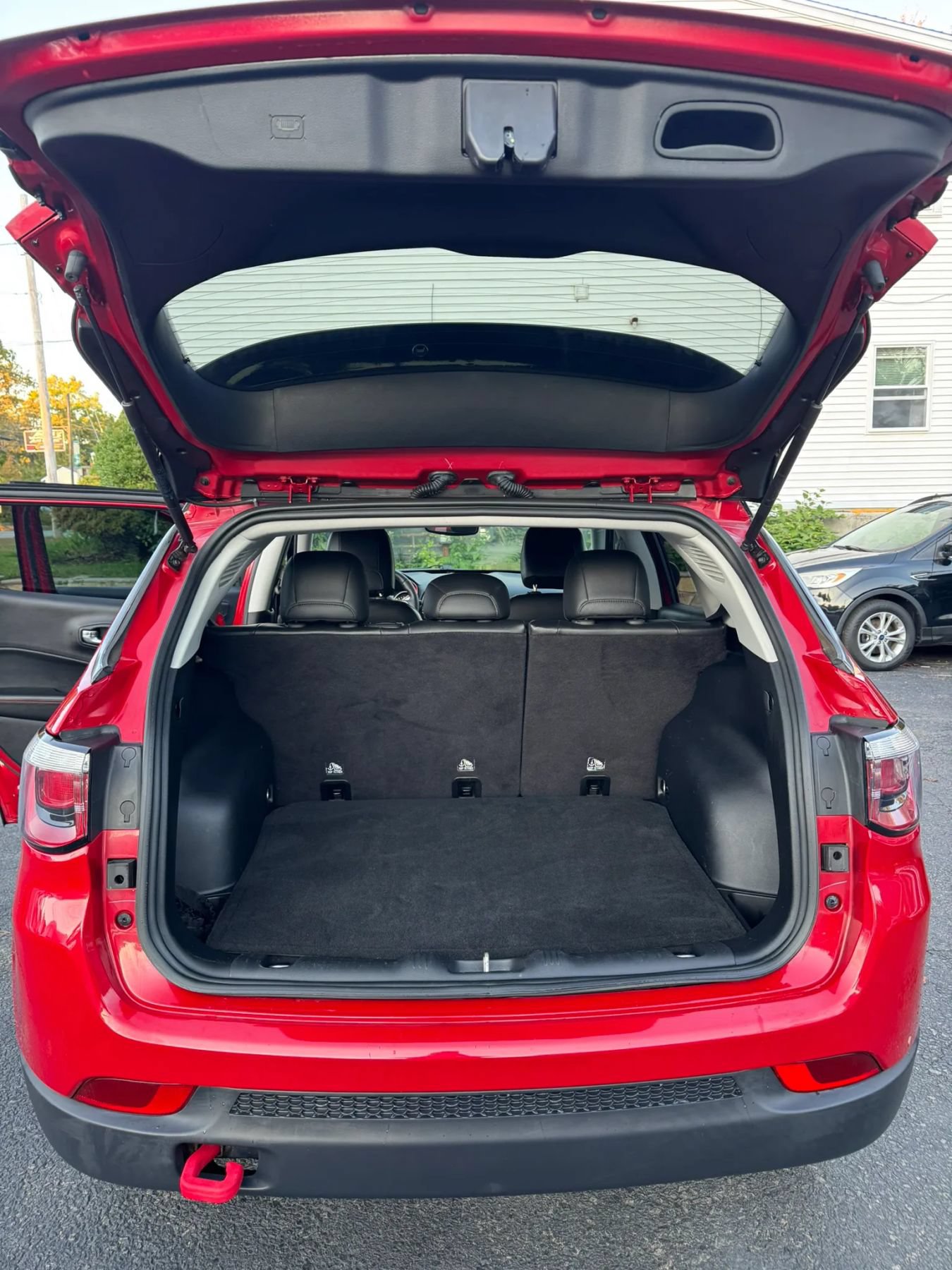 Used 2018 Jeep Compass Trailhawk w/ Cold Weather Group AWD/4WD image 26