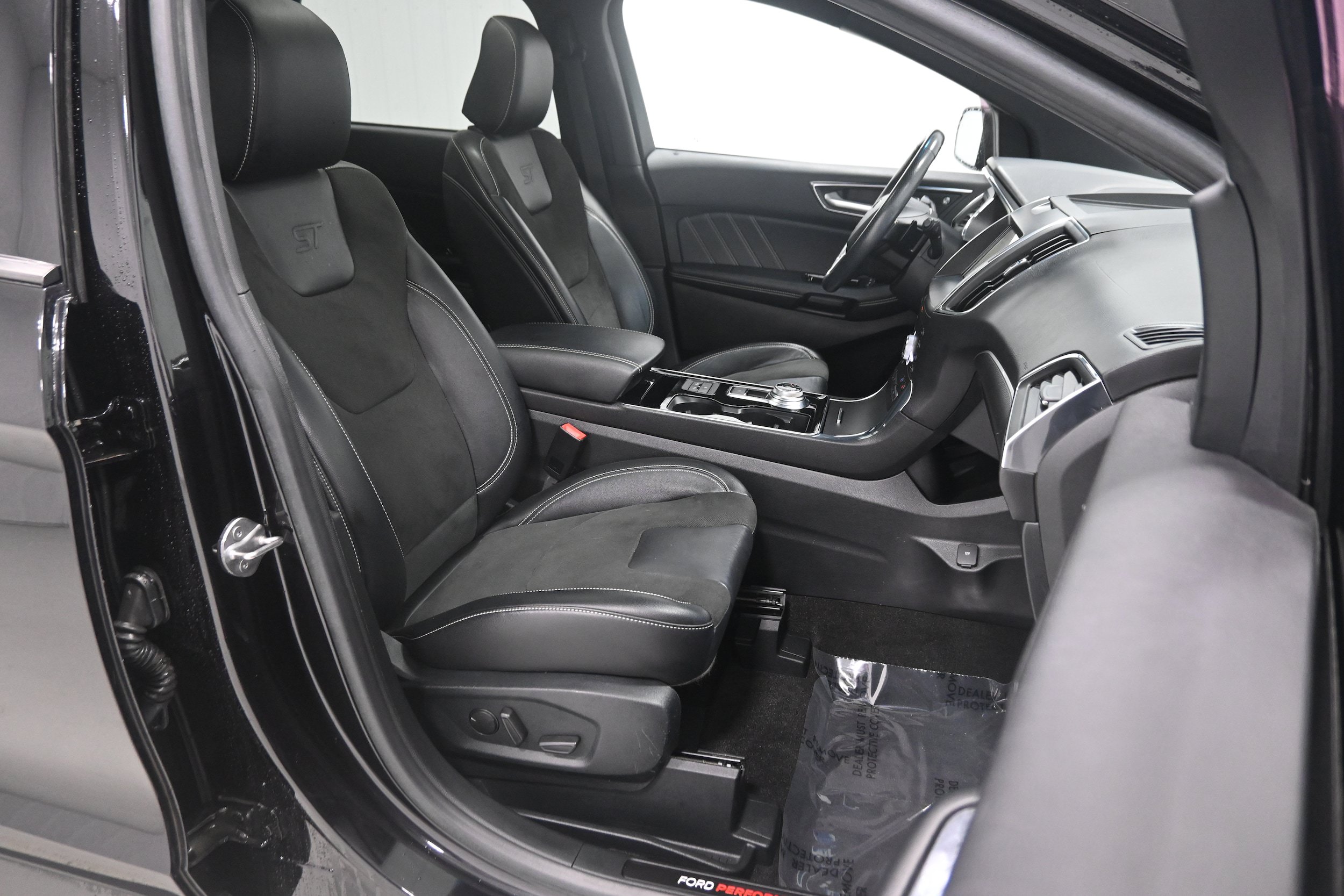 Used 2020 Ford Edge ST w/ Equipment Group 401A AWD/4WD image 27