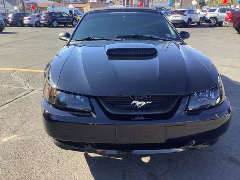 Used 2004 Ford Mustang GT image 2