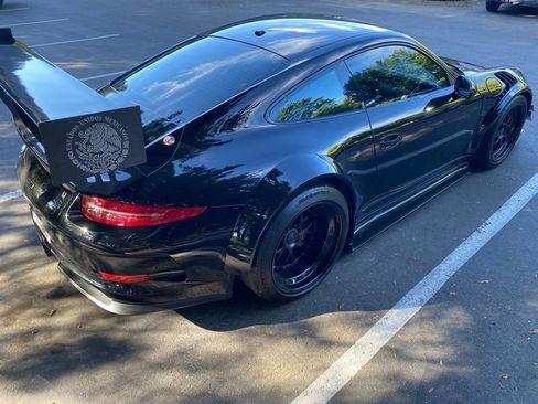 Used 2015 Porsche 911 GT3 RWD image 6