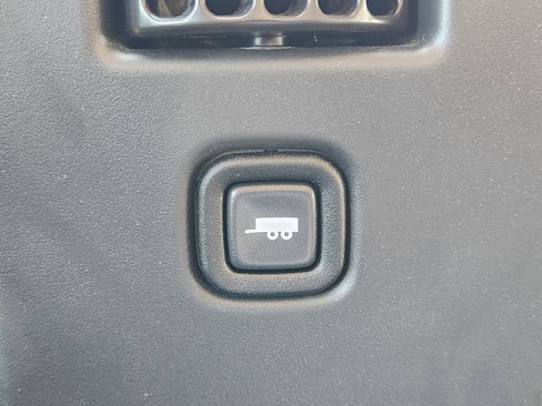 New 2025 Chevrolet Express 3500 w/ Power Convenience Package image 21