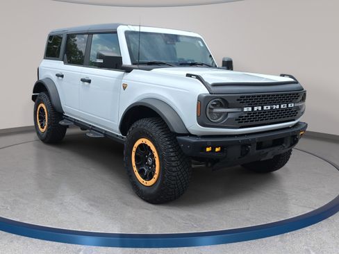 Used 2023 Ford Bronco Badlands AWD/4WD image 4