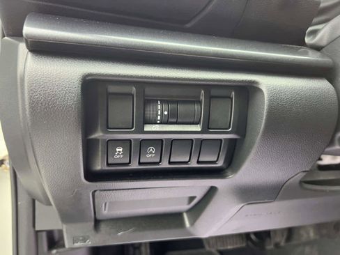 Used 2022 Subaru Crosstrek 2.5i Sport image 14