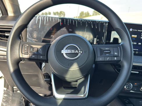 New 2026 Nissan Kicks S image 17