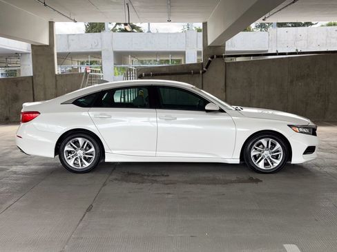 Used 2018 Honda Accord LX image 4