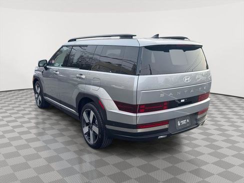 Used 2024 Hyundai Santa Fe Limited image 4